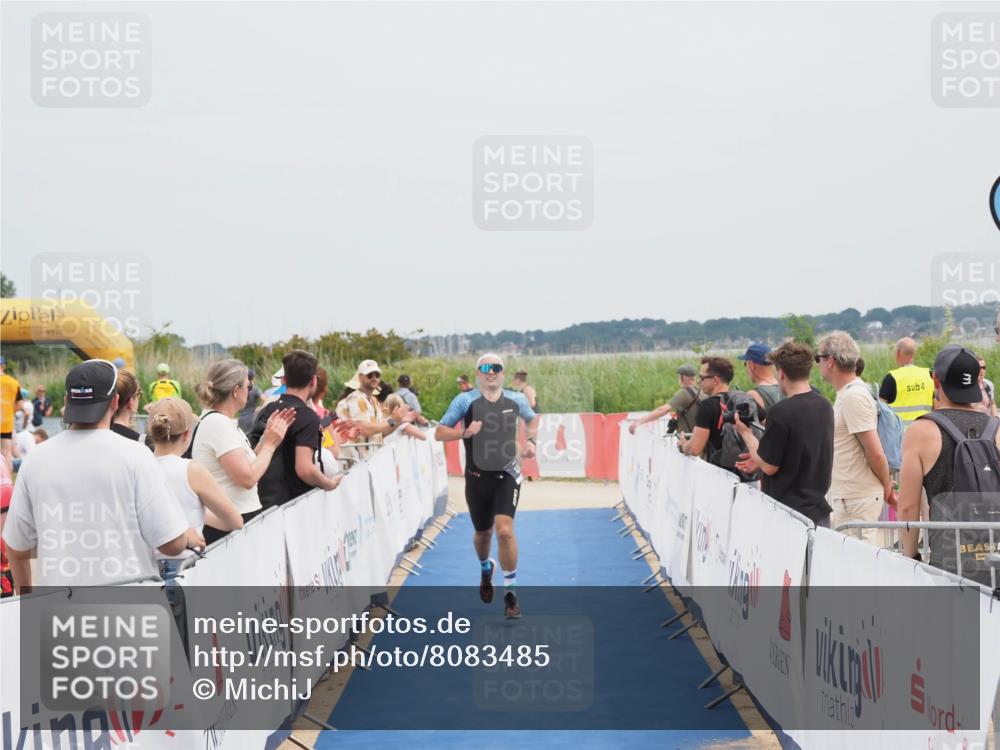 22.06.2025 - Viking Triathlon MichiJ http://msf.ph/oto/8083485 22.06.2025 14:41:09 Ziel 458 meine-sportfotos.de