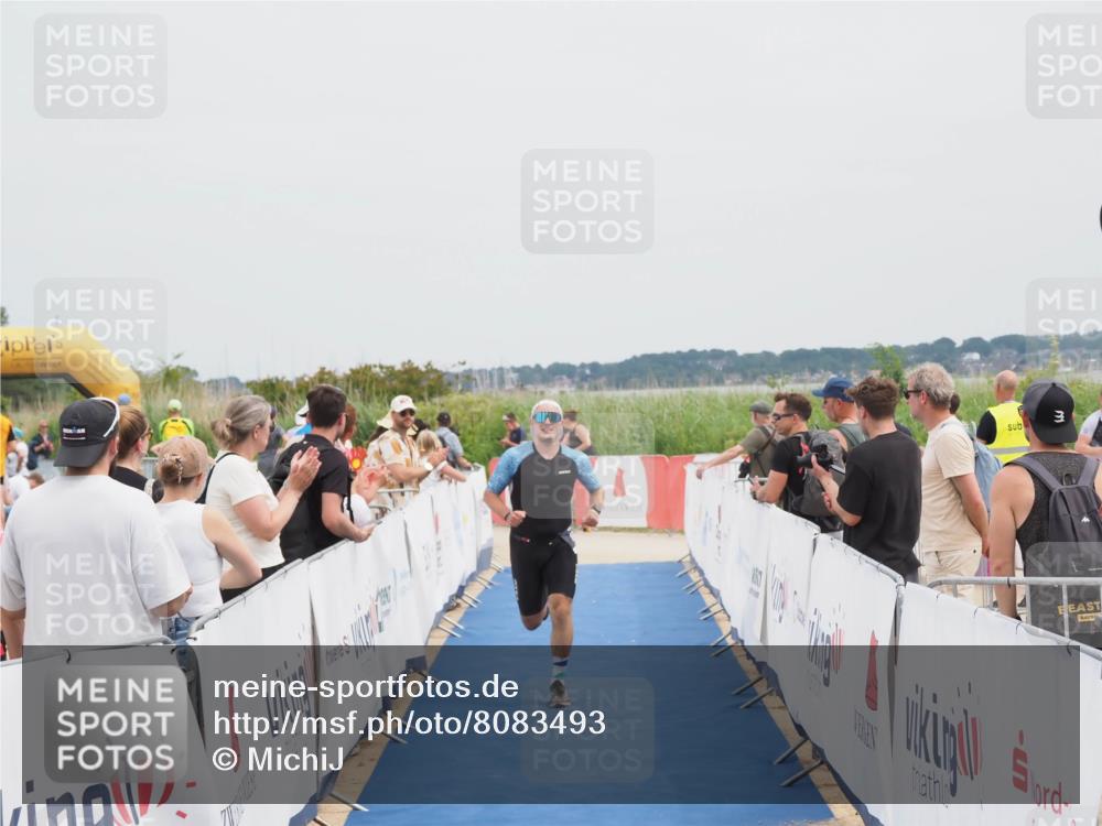 22.06.2025 - Viking Triathlon MichiJ http://msf.ph/oto/8083493 22.06.2025 14:41:09 Ziel 458 meine-sportfotos.de