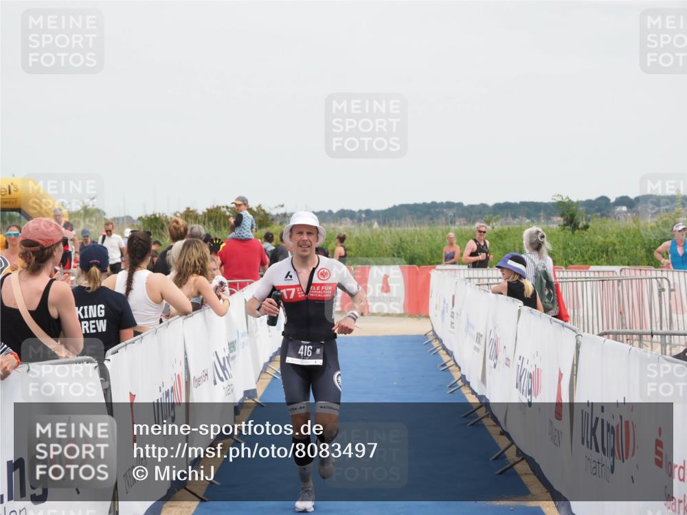 22.06.2025 - Viking Triathlon MichiJ http://msf.ph/oto/8083497 22.06.2025 14:49:08 Ziel 416 meine-sportfotos.de