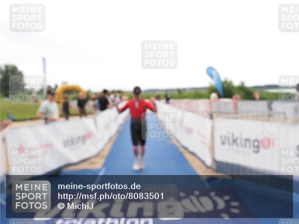22.06.2025 - Viking Triathlon MichiJ http://msf.ph/oto/8083501 22.06.2025 16:17:12 Ziel 106 meine-sportfotos.de