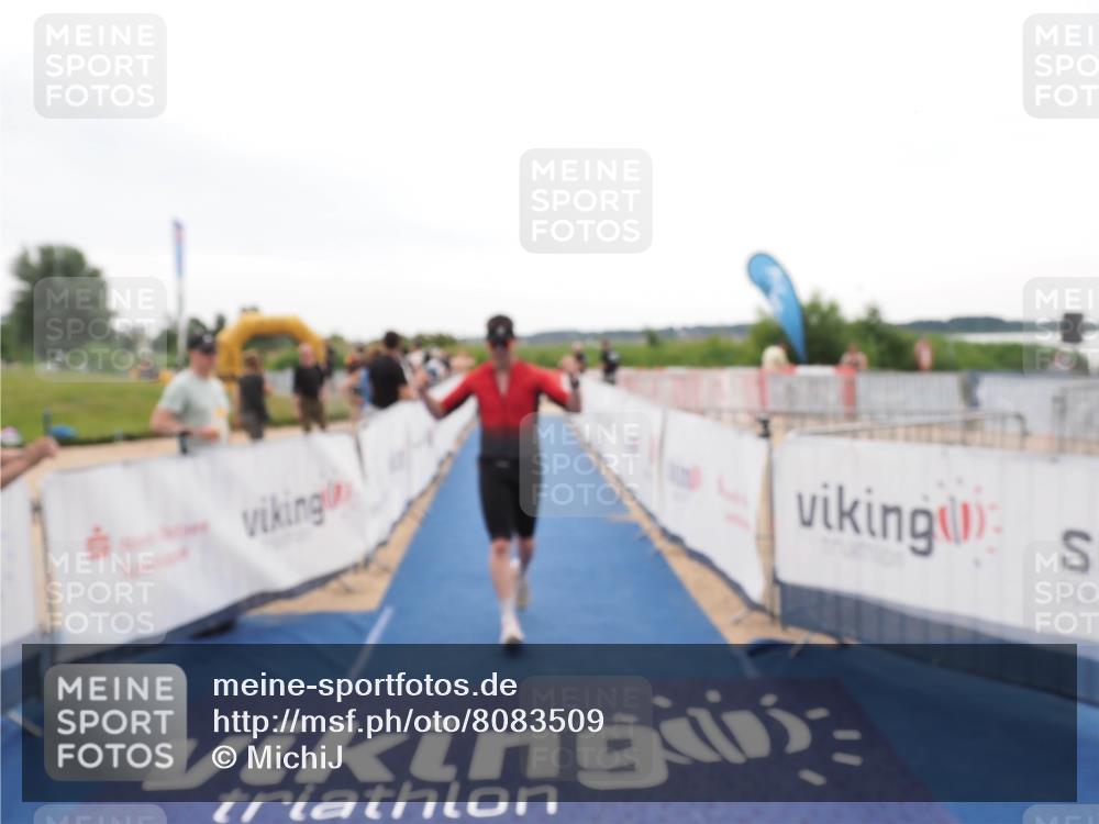 22.06.2025 - Viking Triathlon MichiJ http://msf.ph/oto/8083509 22.06.2025 16:17:12 Ziel 106 meine-sportfotos.de