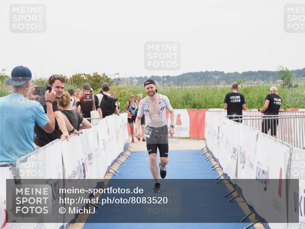 22.06.2025 - Viking Triathlon MichiJ http://msf.ph/oto/8083520 22.06.2025 16:10:22 Ziel 290, 396, 605 meine-sportfotos.de
