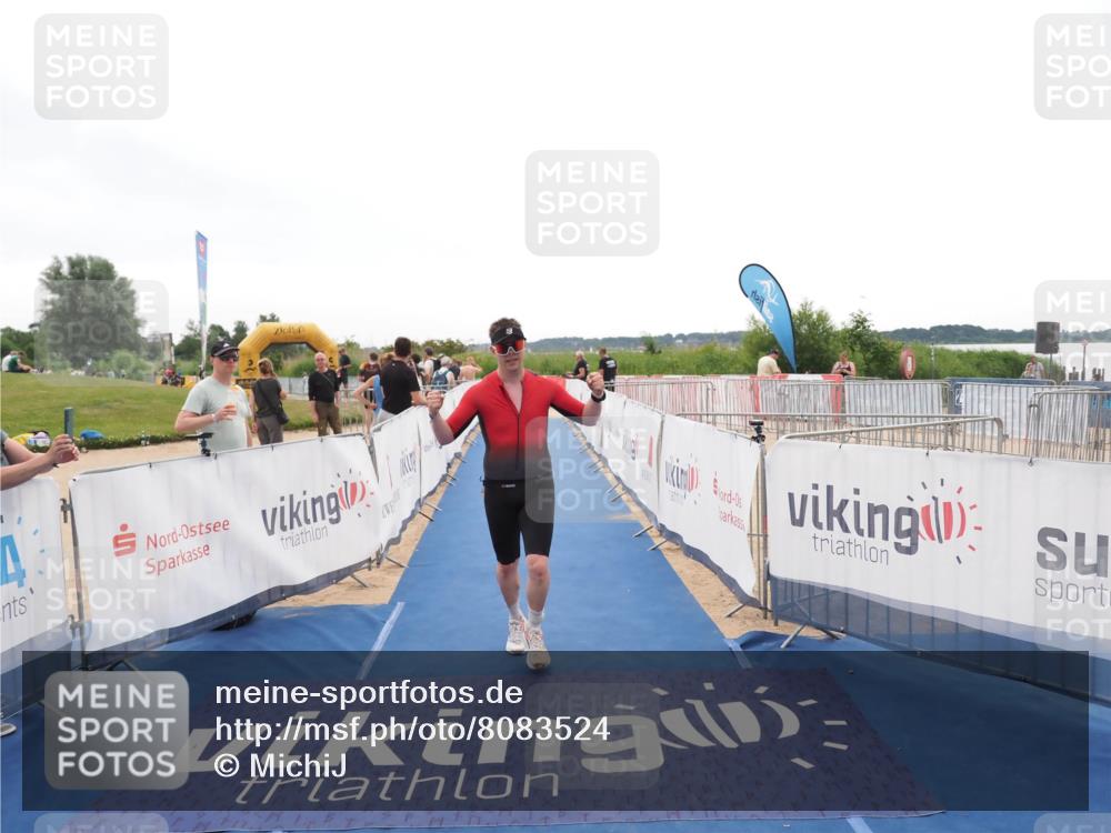 22.06.2025 - Viking Triathlon MichiJ http://msf.ph/oto/8083524 22.06.2025 16:17:13 Ziel 106 meine-sportfotos.de
