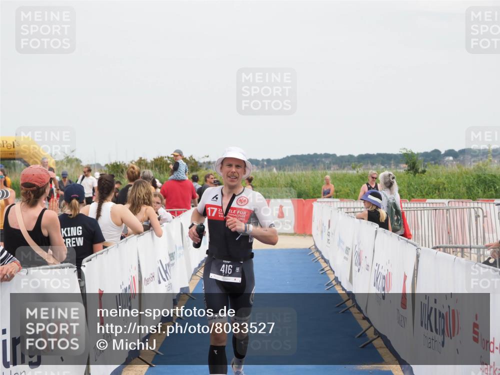22.06.2025 - Viking Triathlon MichiJ http://msf.ph/oto/8083527 22.06.2025 14:49:08 Ziel 416 meine-sportfotos.de