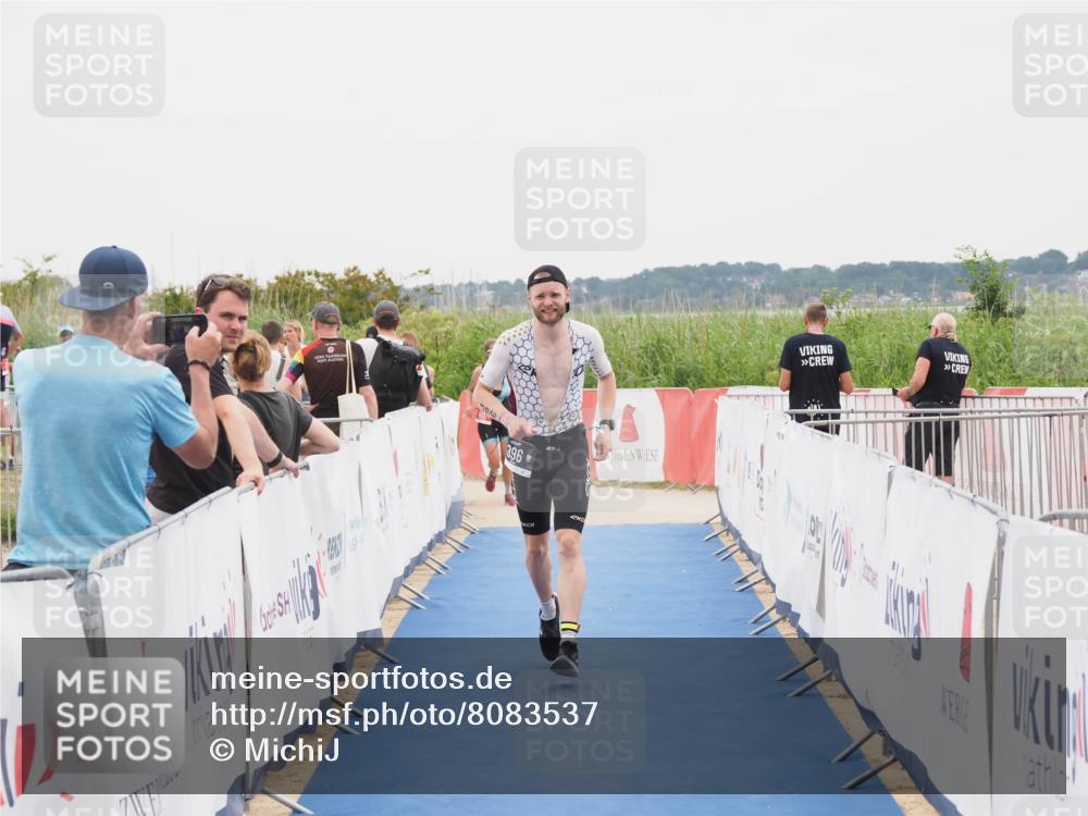 22.06.2025 - Viking Triathlon MichiJ http://msf.ph/oto/8083537 22.06.2025 16:10:22 Ziel 290, 396, 605 meine-sportfotos.de