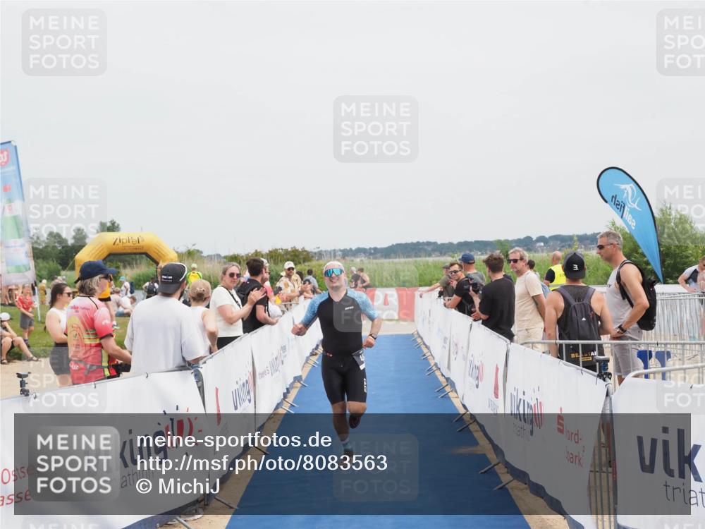 22.06.2025 - Viking Triathlon MichiJ http://msf.ph/oto/8083563 22.06.2025 14:41:11 Ziel 458 meine-sportfotos.de
