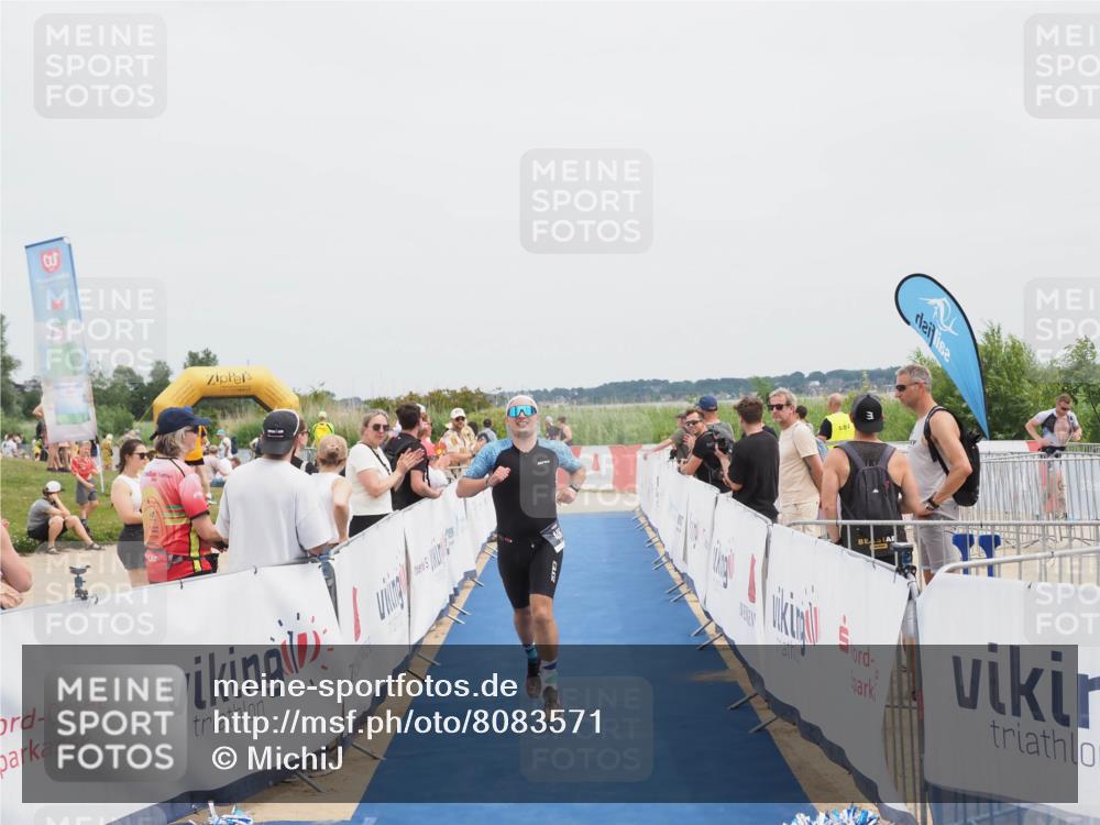 22.06.2025 - Viking Triathlon MichiJ http://msf.ph/oto/8083571 22.06.2025 14:41:11 Ziel 458 meine-sportfotos.de