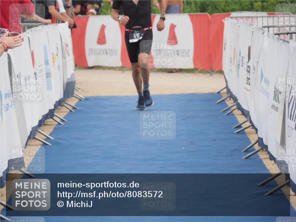 22.06.2025 - Viking Triathlon MichiJ http://msf.ph/oto/8083572 22.06.2025 14:49:32 Ziel 176 meine-sportfotos.de