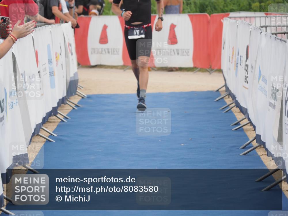 22.06.2025 - Viking Triathlon MichiJ http://msf.ph/oto/8083580 22.06.2025 14:49:32 Ziel 176 meine-sportfotos.de