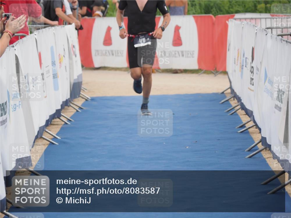 22.06.2025 - Viking Triathlon MichiJ http://msf.ph/oto/8083587 22.06.2025 14:49:32 Ziel 176 meine-sportfotos.de