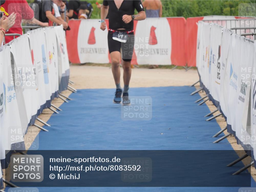 22.06.2025 - Viking Triathlon MichiJ http://msf.ph/oto/8083592 22.06.2025 14:49:32 Ziel 176 meine-sportfotos.de