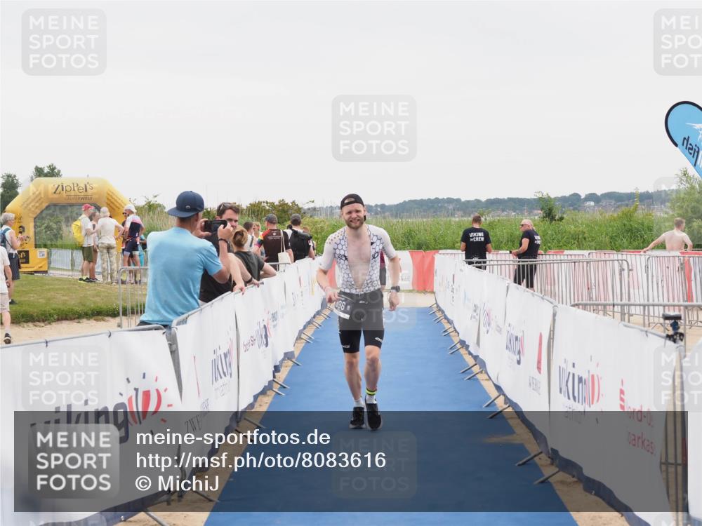 22.06.2025 - Viking Triathlon MichiJ http://msf.ph/oto/8083616 22.06.2025 16:10:24 Ziel 290, 396, 605 meine-sportfotos.de