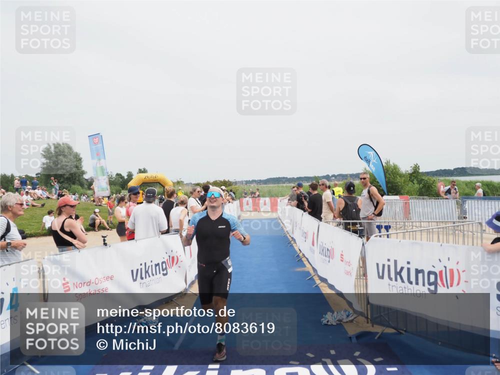 22.06.2025 - Viking Triathlon MichiJ http://msf.ph/oto/8083619 22.06.2025 14:41:12 Ziel 458 meine-sportfotos.de