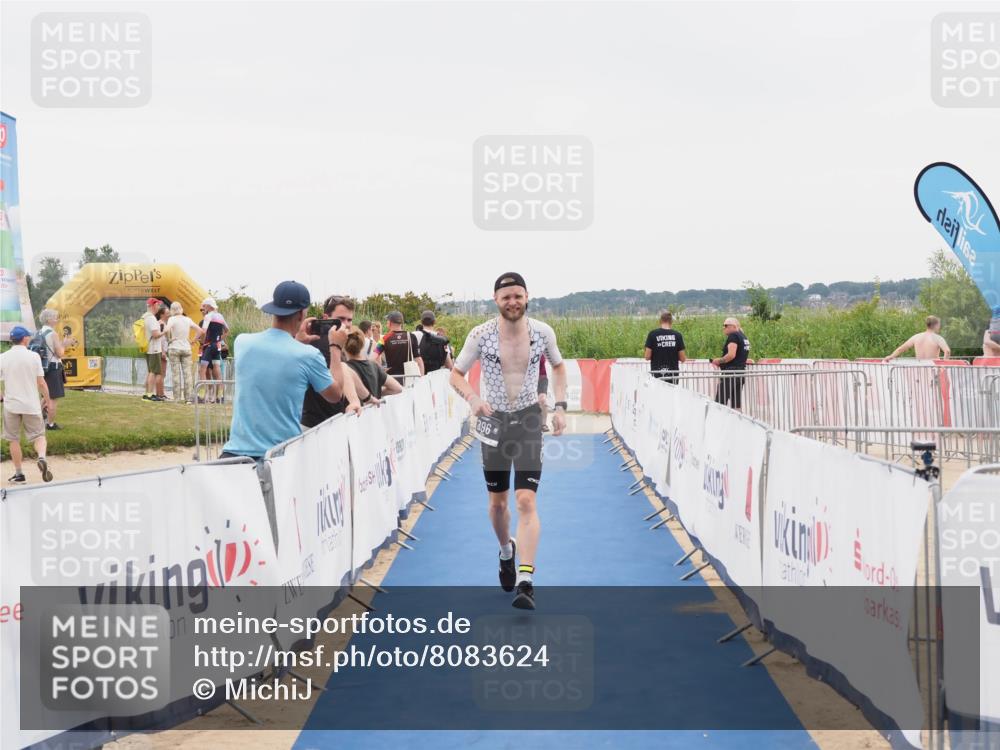 22.06.2025 - Viking Triathlon MichiJ http://msf.ph/oto/8083624 22.06.2025 16:10:24 Ziel 290, 396, 605 meine-sportfotos.de