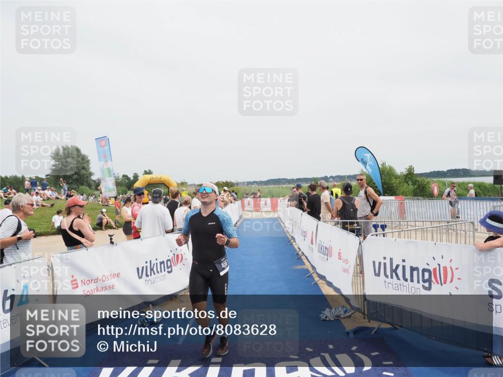 22.06.2025 - Viking Triathlon MichiJ http://msf.ph/oto/8083628 22.06.2025 14:41:12 Ziel 458 meine-sportfotos.de