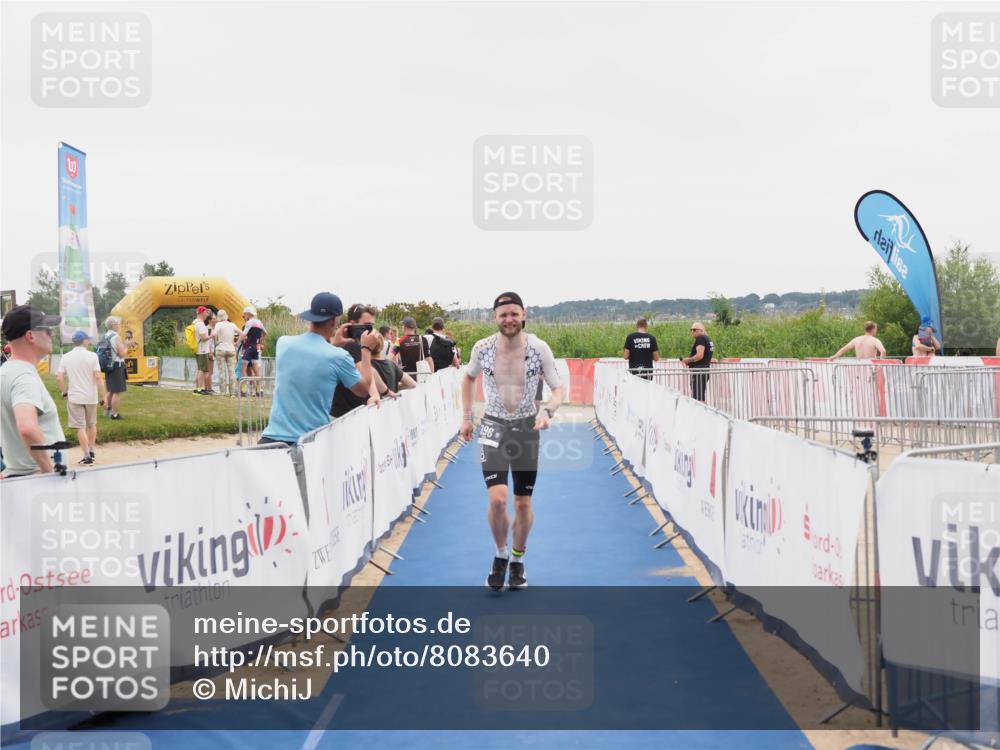 22.06.2025 - Viking Triathlon MichiJ http://msf.ph/oto/8083640 22.06.2025 16:10:24 Ziel 290, 396, 605 meine-sportfotos.de