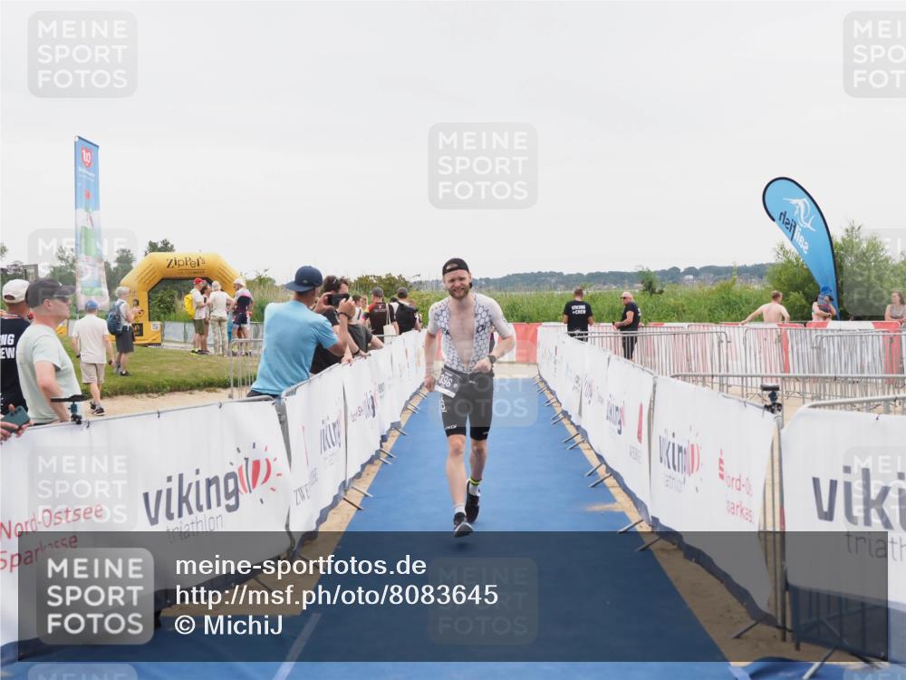 22.06.2025 - Viking Triathlon MichiJ http://msf.ph/oto/8083645 22.06.2025 16:10:24 Ziel 290, 396, 605 meine-sportfotos.de