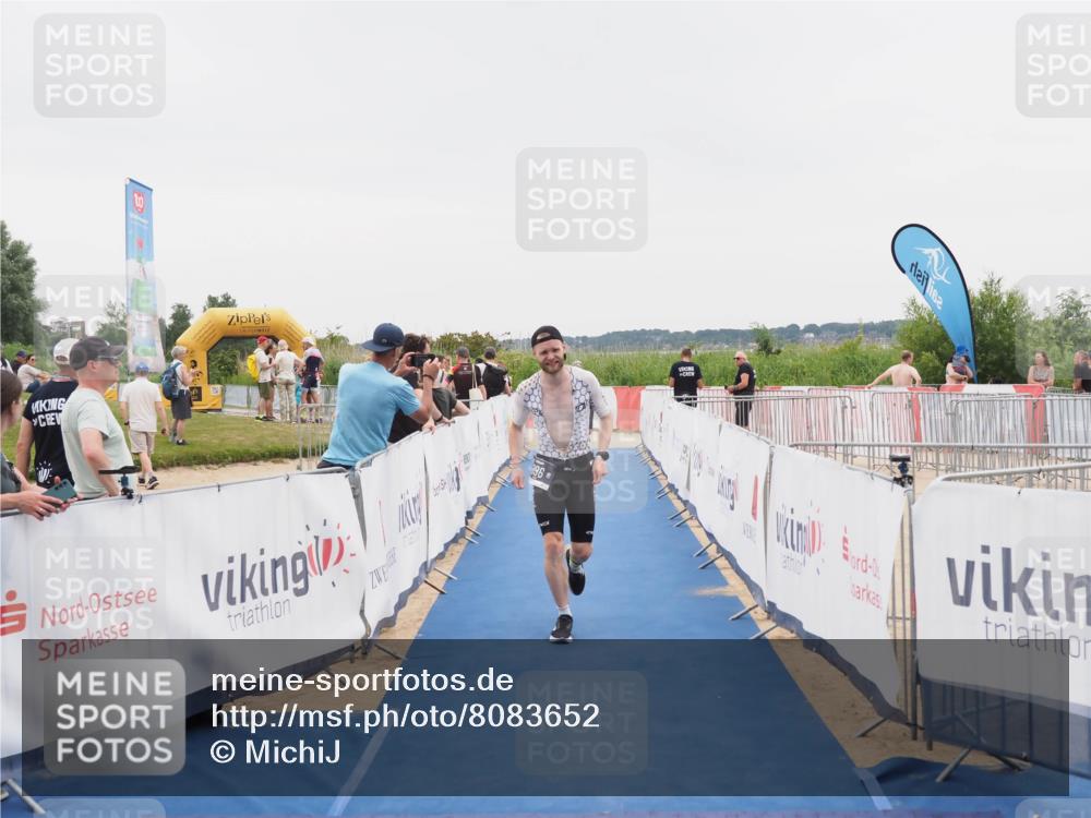 22.06.2025 - Viking Triathlon MichiJ http://msf.ph/oto/8083652 22.06.2025 16:10:24 Ziel 290, 396, 605 meine-sportfotos.de