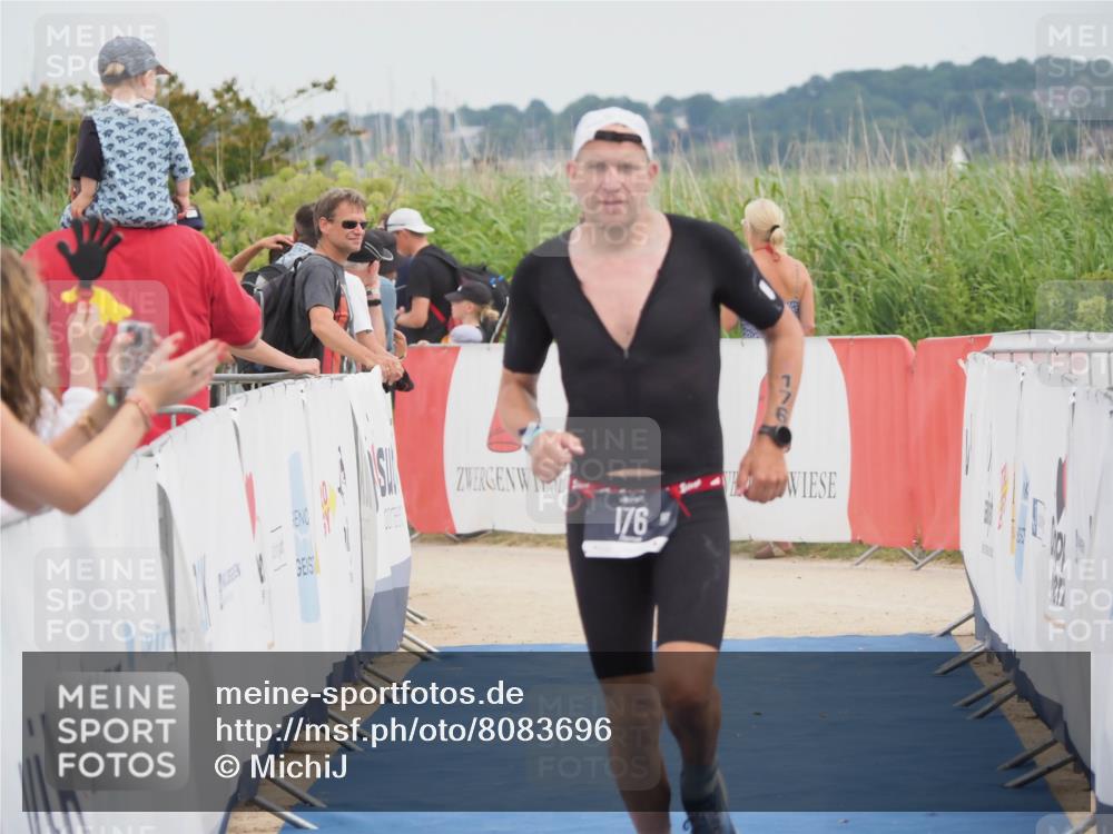 22.06.2025 - Viking Triathlon MichiJ http://msf.ph/oto/8083696 22.06.2025 14:49:34 Ziel 176 meine-sportfotos.de