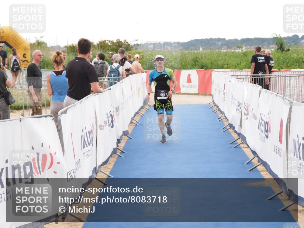 22.06.2025 - Viking Triathlon MichiJ http://msf.ph/oto/8083718 22.06.2025 16:17:40 Ziel 489 meine-sportfotos.de