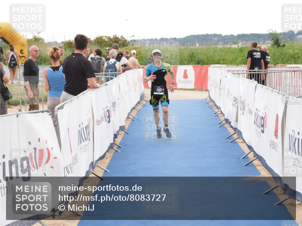22.06.2025 - Viking Triathlon MichiJ http://msf.ph/oto/8083727 22.06.2025 16:17:40 Ziel 489 meine-sportfotos.de