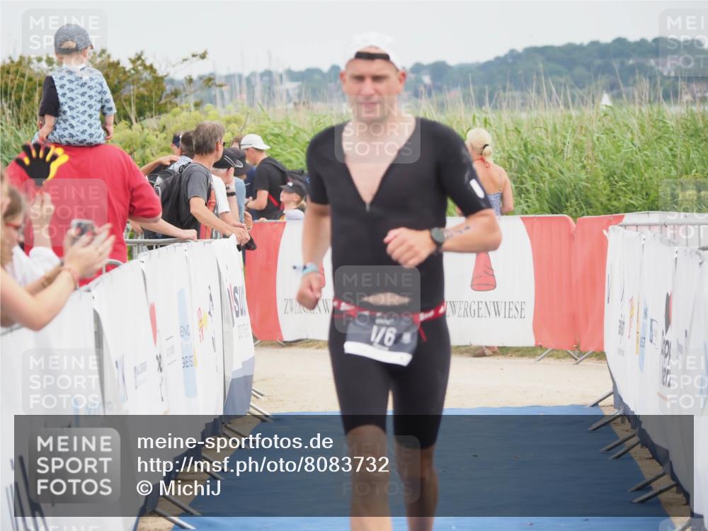 22.06.2025 - Viking Triathlon MichiJ http://msf.ph/oto/8083732 22.06.2025 14:49:34 Ziel 176 meine-sportfotos.de