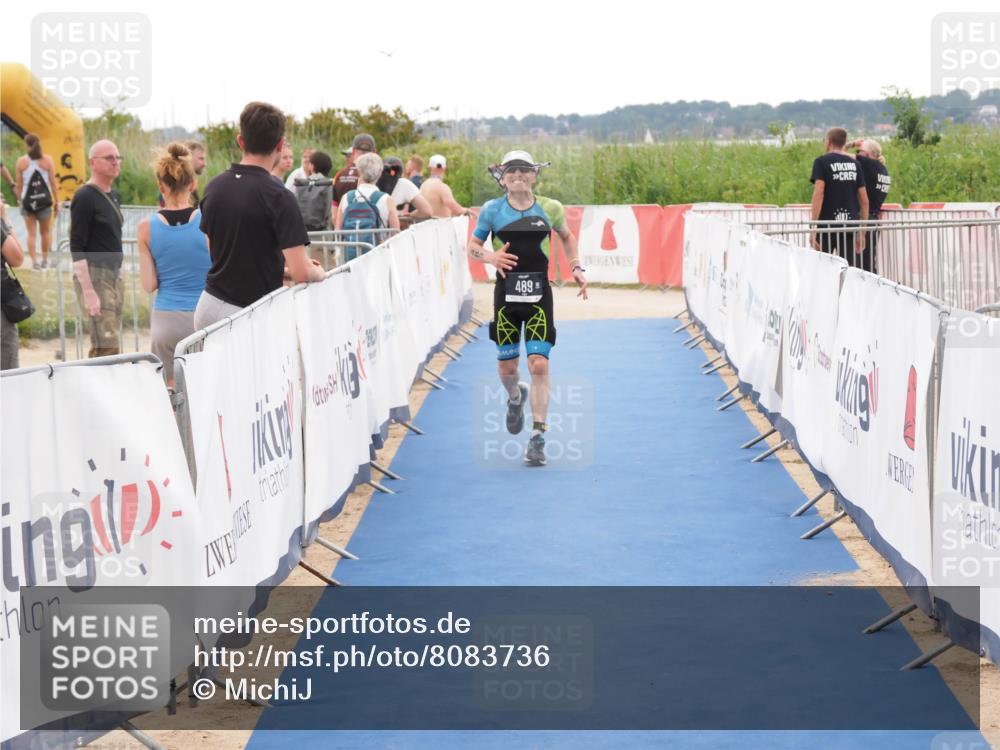 22.06.2025 - Viking Triathlon MichiJ http://msf.ph/oto/8083736 22.06.2025 16:17:41 Ziel 489 meine-sportfotos.de