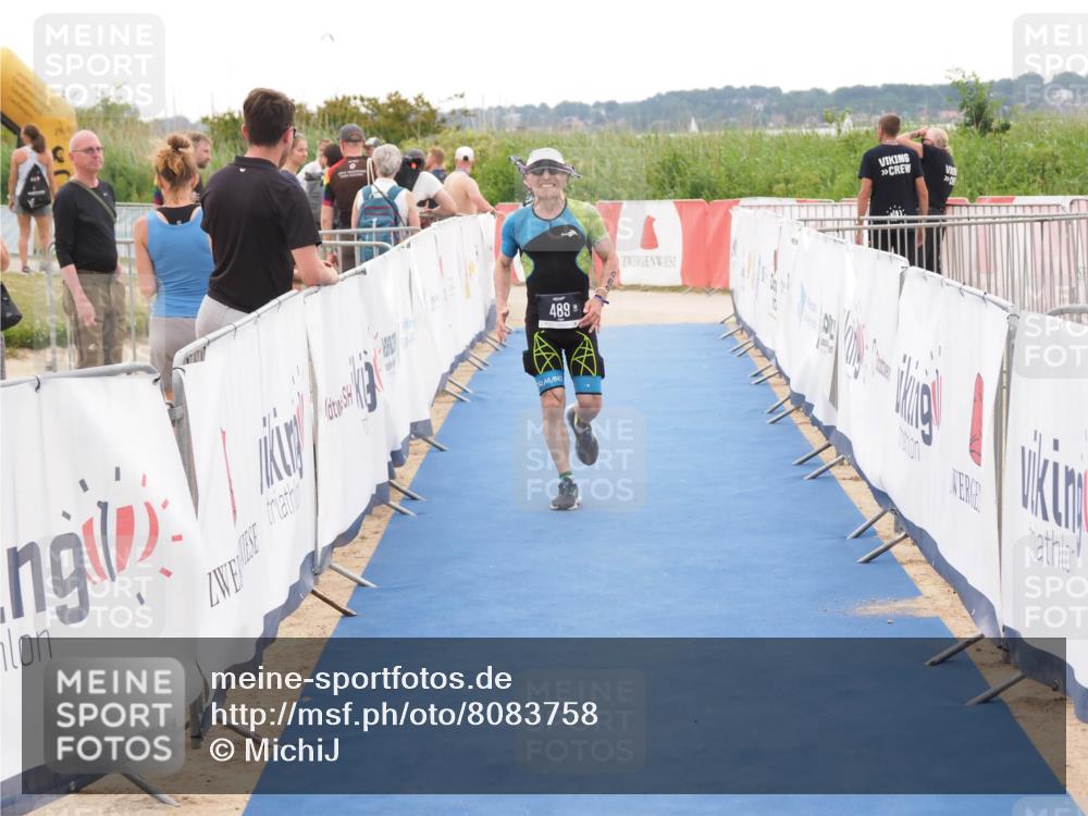 22.06.2025 - Viking Triathlon MichiJ http://msf.ph/oto/8083758 22.06.2025 16:17:41 Ziel 489 meine-sportfotos.de