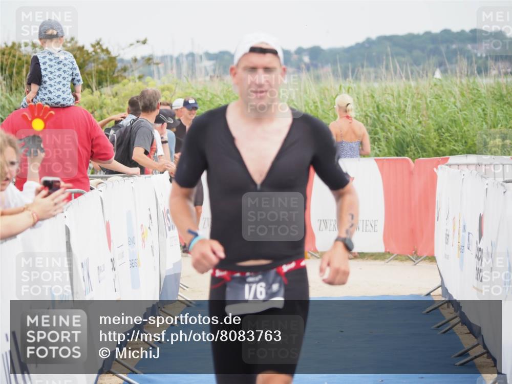 22.06.2025 - Viking Triathlon MichiJ http://msf.ph/oto/8083763 22.06.2025 14:49:35 Ziel 176 meine-sportfotos.de
