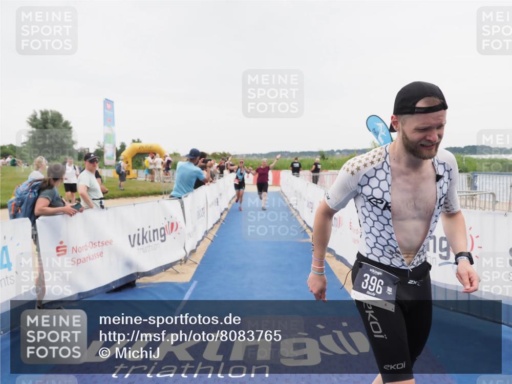 22.06.2025 - Viking Triathlon MichiJ http://msf.ph/oto/8083765 22.06.2025 16:10:26 Ziel 290, 396, 605 meine-sportfotos.de