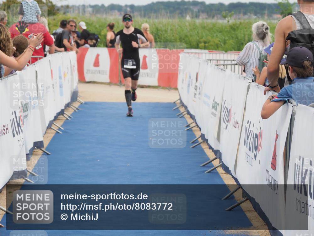 22.06.2025 - Viking Triathlon MichiJ http://msf.ph/oto/8083772 22.06.2025 14:49:40 Ziel 176, 310 meine-sportfotos.de