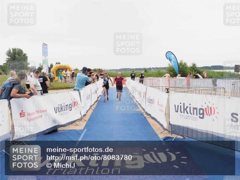 22.06.2025 - Viking Triathlon MichiJ http://msf.ph/oto/8083780 22.06.2025 16:10:27 Ziel 290, 396, 605 meine-sportfotos.de