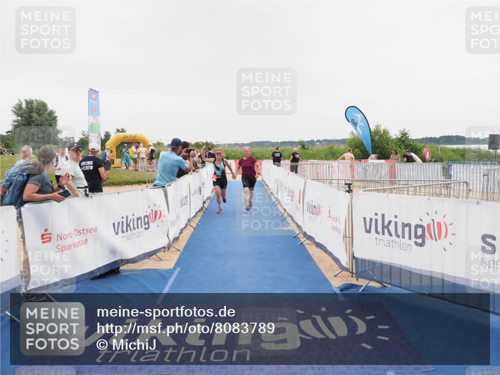 22.06.2025 - Viking Triathlon MichiJ http://msf.ph/oto/8083789 22.06.2025 16:10:27 Ziel 290, 396, 605 meine-sportfotos.de