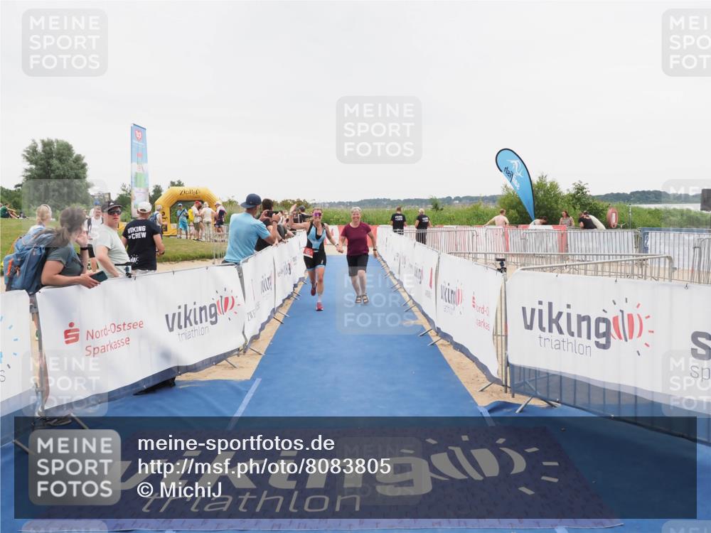 22.06.2025 - Viking Triathlon MichiJ http://msf.ph/oto/8083805 22.06.2025 16:10:27 Ziel 290, 396, 605 meine-sportfotos.de