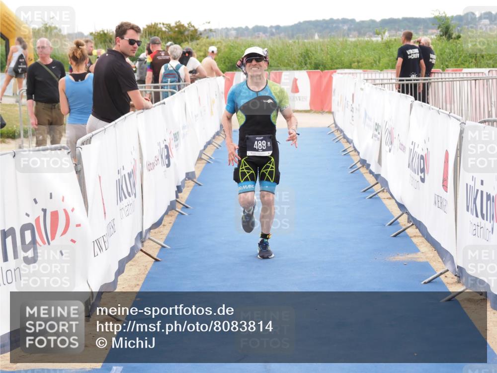 22.06.2025 - Viking Triathlon MichiJ http://msf.ph/oto/8083814 22.06.2025 16:17:42 Ziel 489 meine-sportfotos.de
