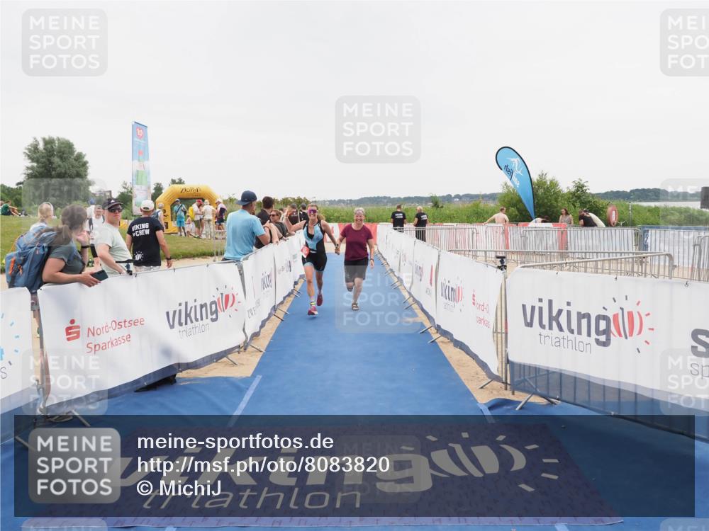 22.06.2025 - Viking Triathlon MichiJ http://msf.ph/oto/8083820 22.06.2025 16:10:28 Ziel 290, 396, 605 meine-sportfotos.de