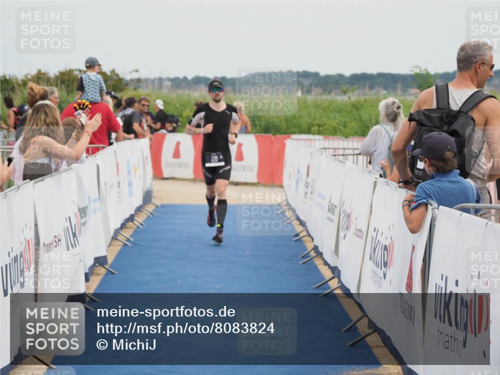 22.06.2025 - Viking Triathlon MichiJ http://msf.ph/oto/8083824 22.06.2025 14:49:41 Ziel 176, 310 meine-sportfotos.de