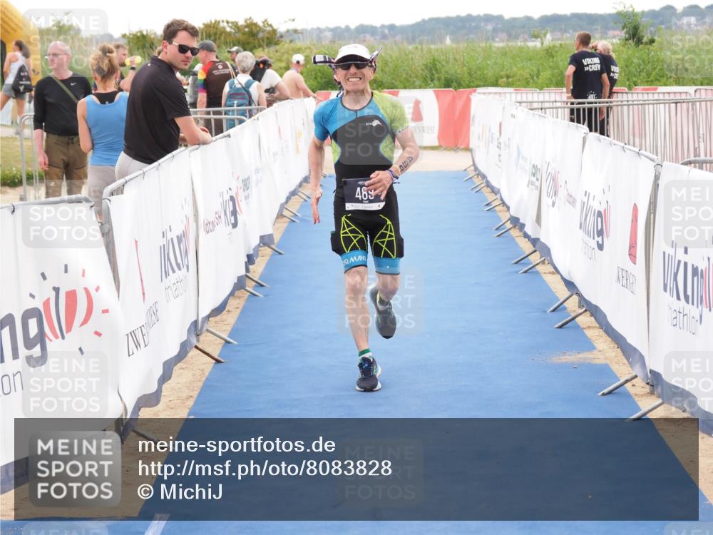 22.06.2025 - Viking Triathlon MichiJ http://msf.ph/oto/8083828 22.06.2025 16:17:42 Ziel 489 meine-sportfotos.de