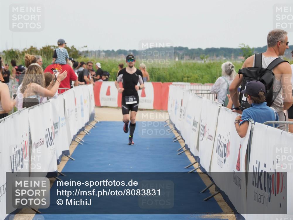 22.06.2025 - Viking Triathlon MichiJ http://msf.ph/oto/8083831 22.06.2025 14:49:41 Ziel 176, 310 meine-sportfotos.de