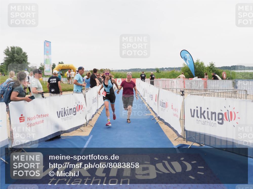 22.06.2025 - Viking Triathlon MichiJ http://msf.ph/oto/8083858 22.06.2025 16:10:28 Ziel 290, 396, 605 meine-sportfotos.de