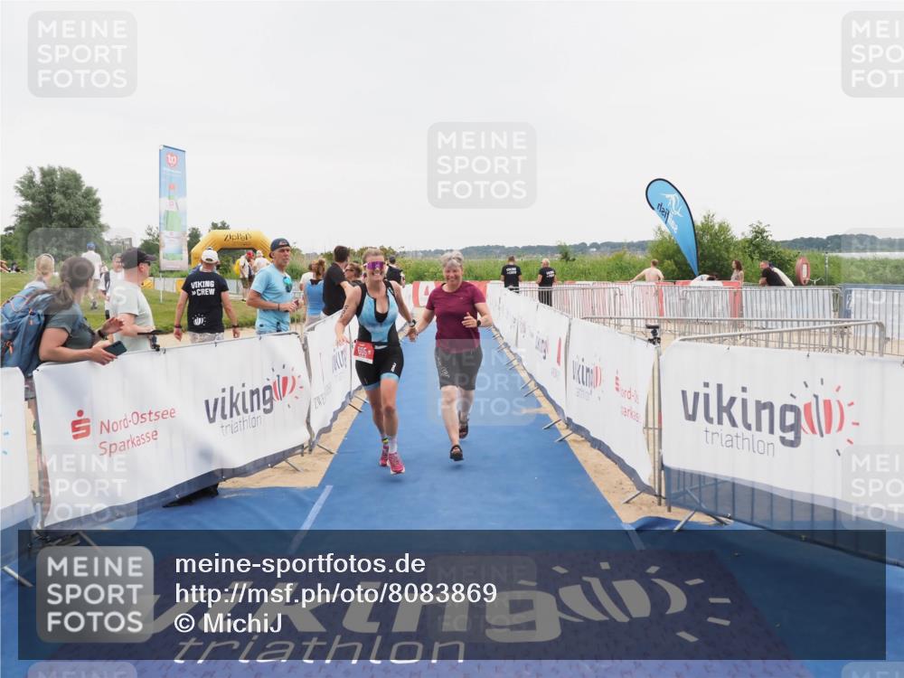 22.06.2025 - Viking Triathlon MichiJ http://msf.ph/oto/8083869 22.06.2025 16:10:29 Ziel 290, 396, 605 meine-sportfotos.de