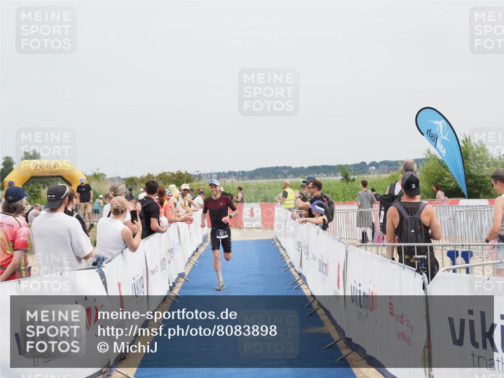 22.06.2025 - Viking Triathlon MichiJ http://msf.ph/oto/8083898 22.06.2025 14:41:57 Ziel 527 meine-sportfotos.de