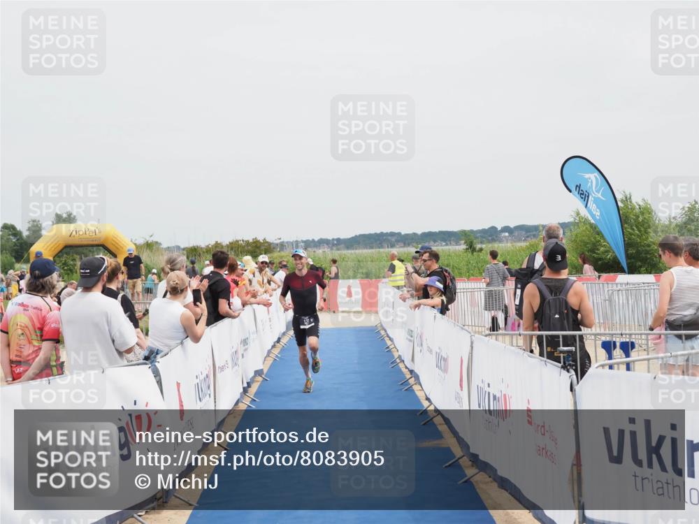 22.06.2025 - Viking Triathlon MichiJ http://msf.ph/oto/8083905 22.06.2025 14:41:57 Ziel 527 meine-sportfotos.de