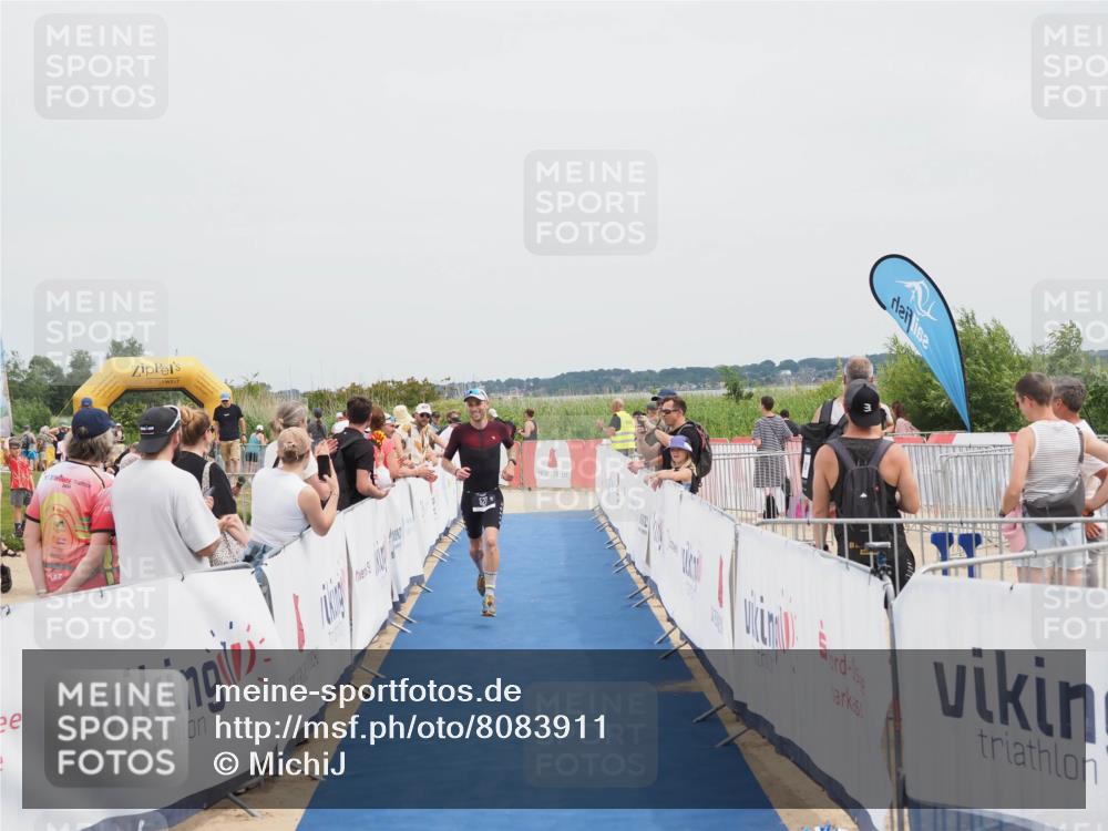 22.06.2025 - Viking Triathlon MichiJ http://msf.ph/oto/8083911 22.06.2025 14:41:57 Ziel 527 meine-sportfotos.de