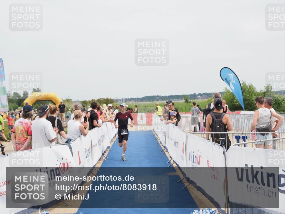 22.06.2025 - Viking Triathlon MichiJ http://msf.ph/oto/8083918 22.06.2025 14:41:57 Ziel 527 meine-sportfotos.de