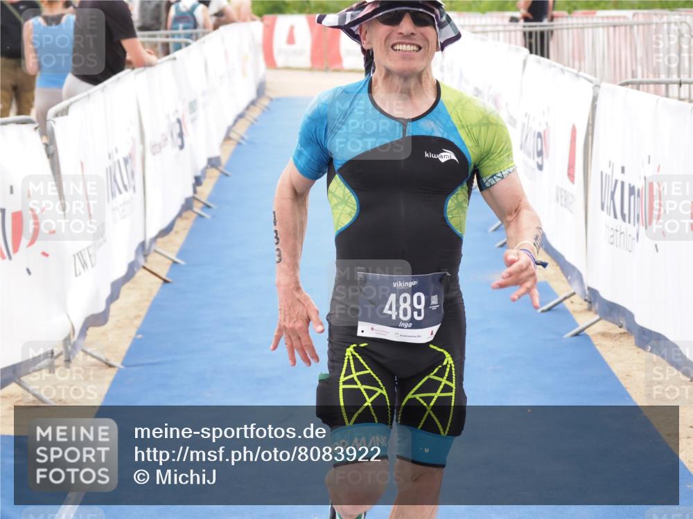 22.06.2025 - Viking Triathlon MichiJ http://msf.ph/oto/8083922 22.06.2025 16:17:44 Ziel 489 meine-sportfotos.de