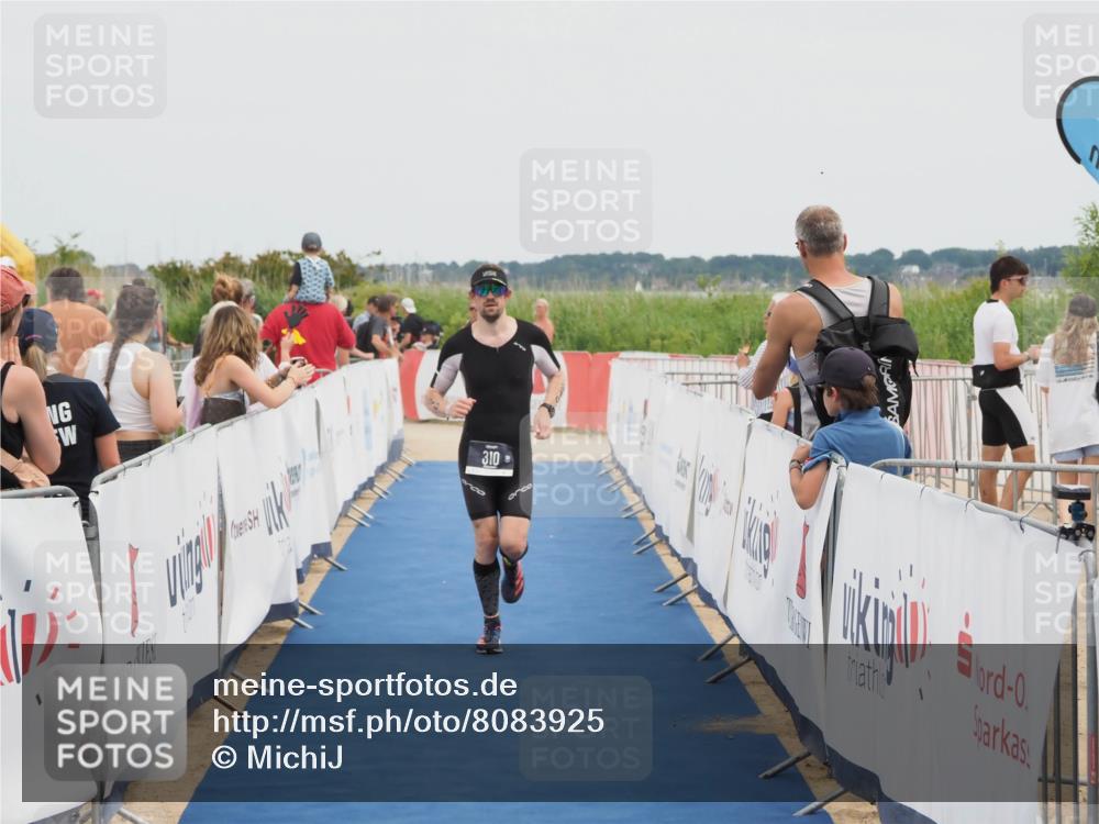 22.06.2025 - Viking Triathlon MichiJ http://msf.ph/oto/8083925 22.06.2025 14:49:43 Ziel 310 meine-sportfotos.de