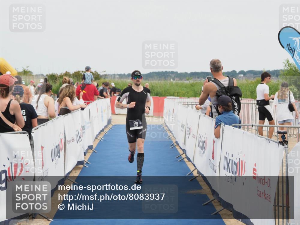 22.06.2025 - Viking Triathlon MichiJ http://msf.ph/oto/8083937 22.06.2025 14:49:43 Ziel 310 meine-sportfotos.de