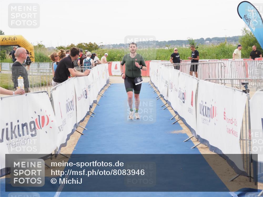22.06.2025 - Viking Triathlon MichiJ http://msf.ph/oto/8083946 22.06.2025 16:18:32 Ziel 186 meine-sportfotos.de