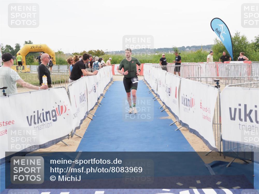 22.06.2025 - Viking Triathlon MichiJ http://msf.ph/oto/8083969 22.06.2025 16:18:33 Ziel 186 meine-sportfotos.de
